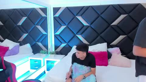 Gabo Lucas and Justin online show from 11-19-25, 12:10