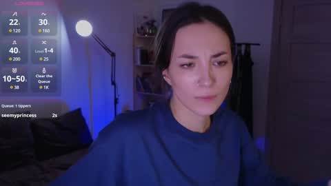 Snapshot of space_x_roxy chatting on 12-03-24, 11:13 Roxy online show from 12-03-24, 11:13