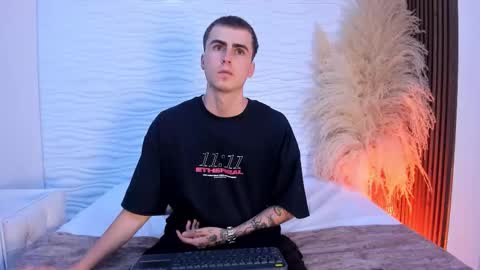 spaceboy_1 online show from 02-15-26, 09:00