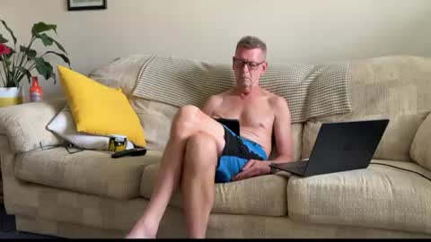 spaceman_fun online show from 06-17-26, 03:57