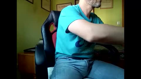 Snapshot of spanishharddick chatting on 05-21-26, 03:30 Manu online show from 05-21-26, 03:30