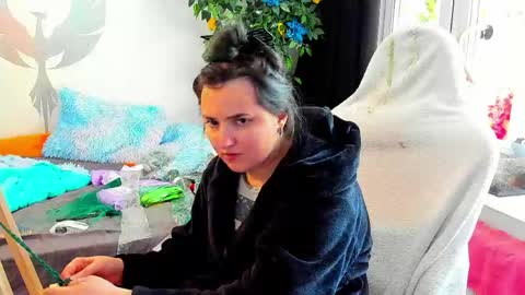 Snapshot of spanking_girls chatting on 05-06-26, 12:21 Evgenia online show from 05-06-26, 12:21