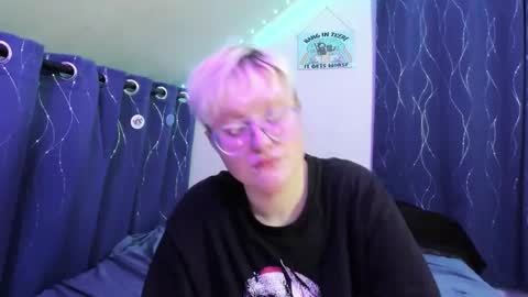 Atticus Pendragon online show from 11-19-25, 06:46