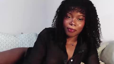 Soleil online show from 11-10-25, 03:00