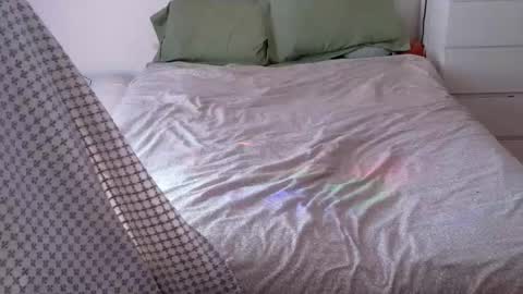 Soleil online show from 03-10-26, 03:39