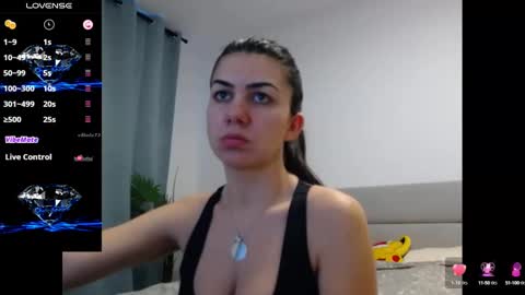 sparkly_eve online show from 03-10-25, 01:10