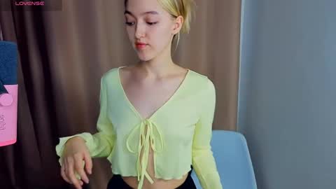 Mary online show from 04-04-26, 02:54