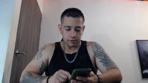 Snapshot of spartacus_cam chatting on 02-10-25, 05:25     online show from 02-10-25, 05:25