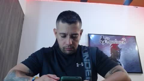 Snapshot of spartacus_cam chatting on 11-04-25, 05:17     online show from 11-04-25, 05:17