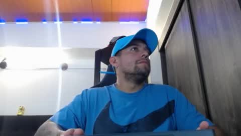 Snapshot of spartacus_cam chatting on 04-24-26, 05:54 online show from 04-24-26, 05:54