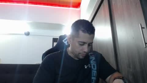 Snapshot of spartacus_cam chatting on 05-28-26, 04:54 online show from 05-28-26, 04:54