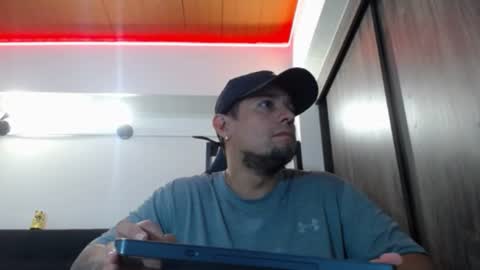 Snapshot of spartacus_cam chatting on 07-07-26, 04:59 online show from 07-07-26, 04:59