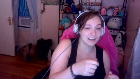 Snapshot of spawnofademon chatting on 06-15-26, 06:04 spawnofademon online show from 06-15-26, 06:04
