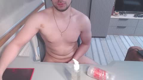 Art online show from 01-18-26, 07:28