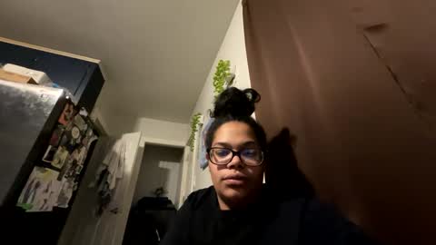 Snapshot of specialkayy06 chatting on 03-01-25, 12:17 Specialkayy online show from 03-01-25, 12:17