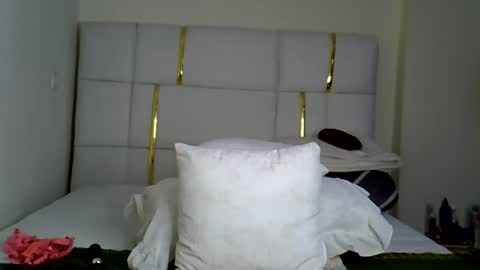 Snapshot of spice_lovy chatting on 06-08-26, 08:42 blackqueen online show from 06-08-26, 08:42