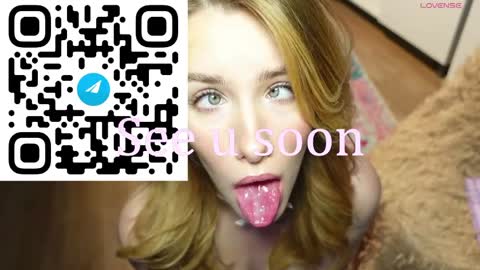 Snapshot of spicejessy chatting on 05-07-26, 06:19 your sweet Jessy online show from 05-07-26, 06:19