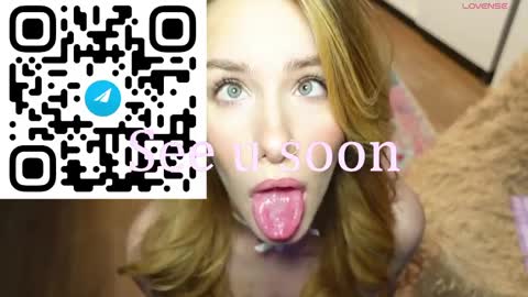 Snapshot of spicejessy chatting on 06-03-26, 07:44 your sweet Jessy online show from 06-03-26, 07:44