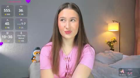 Snapshot of spiceofalex chatting on 11-23-25, 07:02 Elva online show from 11-23-25, 07:02