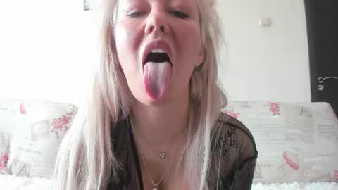 Snapshot of spicygirls chatting on 05-14-26, 07:59 Alicia online show from 05-14-26, 07:59