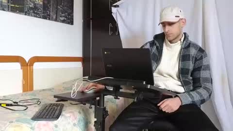 Snapshot of spider_0090 chatting on 02-08-25, 08:52 Marco. When Im offline you can view premium content in bio online show from 02-08-25, 08:52