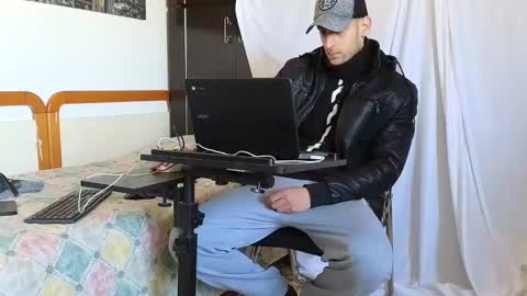 Snapshot of spider_0090 chatting on 02-13-25, 09:30 Marco. When Im offline you can view premium content in bio online show from 02-13-25, 09:30