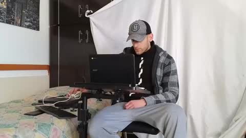 Snapshot of spider_0090 chatting on 02-13-25, 03:14 Marco. When Im offline you can view premium content in bio online show from 02-13-25, 03:14