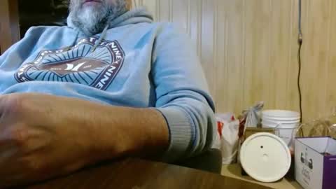 Snapshot of splash_w chatting on 11-26-25, 02:51 Splash Man online show from 11-26-25, 02:51