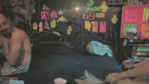 Snapshot of splashh_queen420 chatting on 04-07-26, 02:23 Daddy His Splash Queen online show from 04-07-26, 02:23