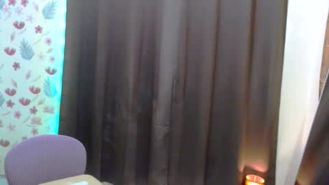 Snapshot of splendid_kim08 chatting on 11-03-25, 10:38 Kimmy online show from 11-03-25, 10:38