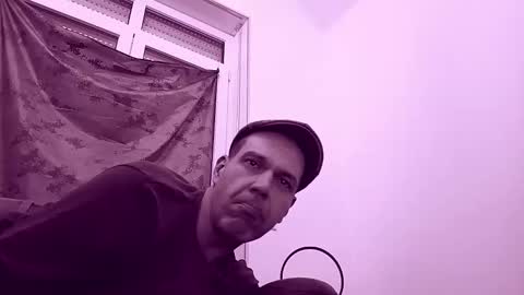 Snapshot of spliffray chatting on 05-01-26, 04:28 spliffray online show from 05-01-26, 04:28