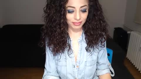 Snapshot of spoiled__doll chatting on 12-13-24, 09:09 Doll online show from 12-13-24, 09:09