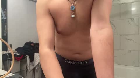 Snapshot of spookyfoxmulder chatting on 02-19-25, 06:11 ALEX online show from 02-19-25, 06:11