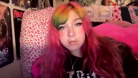 Pixie online show from 04-28-26, 04:56