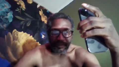 Snapshot of spoonyp chatting on 10-24-25, 09:06 spoonyp online show from 10-24-25, 09:06