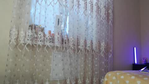 Tips are the best compliment to a woman online show from 03-09-25, 11:47