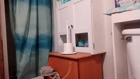 Snapshot of spraytec51500 chatting on 09-18-25, 01:02 spraytec51500 online show from 09-18-25, 01:02