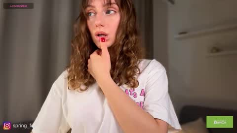 Lilly  online Monday - Friday ask time in pm online show from 02-18-26, 01:40