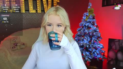 Snapshot of springajara chatting on 12-24-24, 06:33 Vetta online show from 12-24-24, 06:33