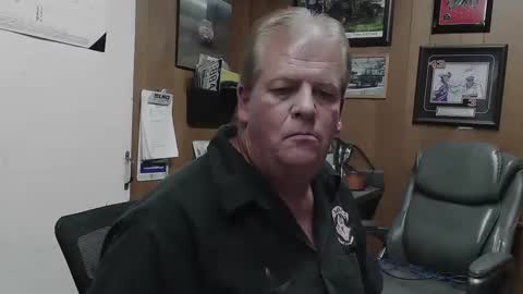 Snapshot of spyder719 chatting on 09-09-25, 12:10 spyder719 online show from 09-09-25, 12:10