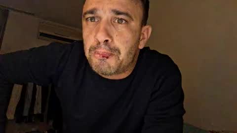 Snapshot of squalo1987 chatting on 03-09-26, 01:31 squalo1987 online show from 03-09-26, 01:31