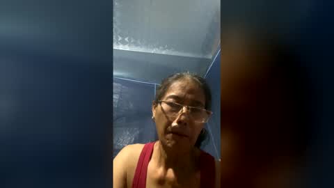 Snapshot of squirt0120 chatting on 06-09-26, 10:10 squirt0120 online show from 06-09-26, 10:10