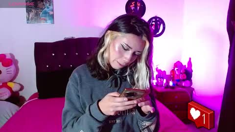  HELLO WELCOME MY NAME IS CHARLOTTE OY A NEW GIRL   online show from 02-25-25, 05:08