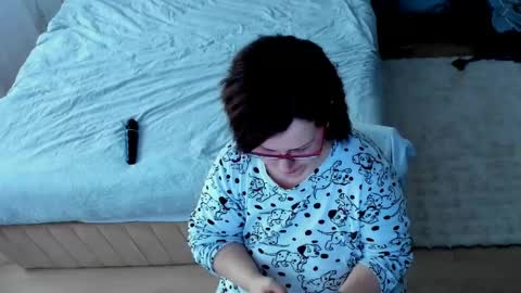 Kim online show from 04-04-26, 03:53