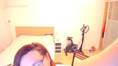 Snapshot of squirt_kimmm chatting on 05-14-26, 05:53 Kim online show from 05-14-26, 05:53