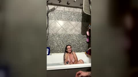 Snapshot of squirtingstar69 chatting on 04-11-26, 02:49 squirtingstar69 online show from 04-11-26, 02:49