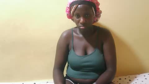 Snapshot of squirtypussie chatting on 04-15-26, 07:26 squirtypussie online show from 04-15-26, 07:26