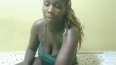Snapshot of squirtypussie chatting on 04-21-26, 08:34 squirtypussie online show from 04-21-26, 08:34