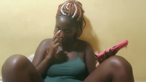 Snapshot of squirtypussie chatting on 04-22-26, 10:50 squirtypussie online show from 04-22-26, 10:50