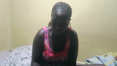 Snapshot of squirtypussie chatting on 05-17-26, 07:17 squirtypussie online show from 05-17-26, 07:17